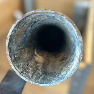 Cross-section of a pipe with fouling.
